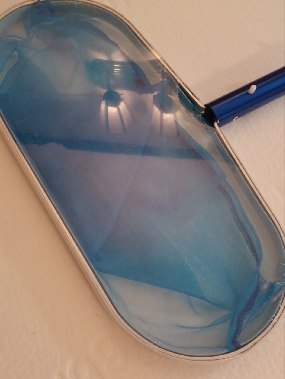 Blue Mesh Pool Skimmer Net - Picture 4 of 6